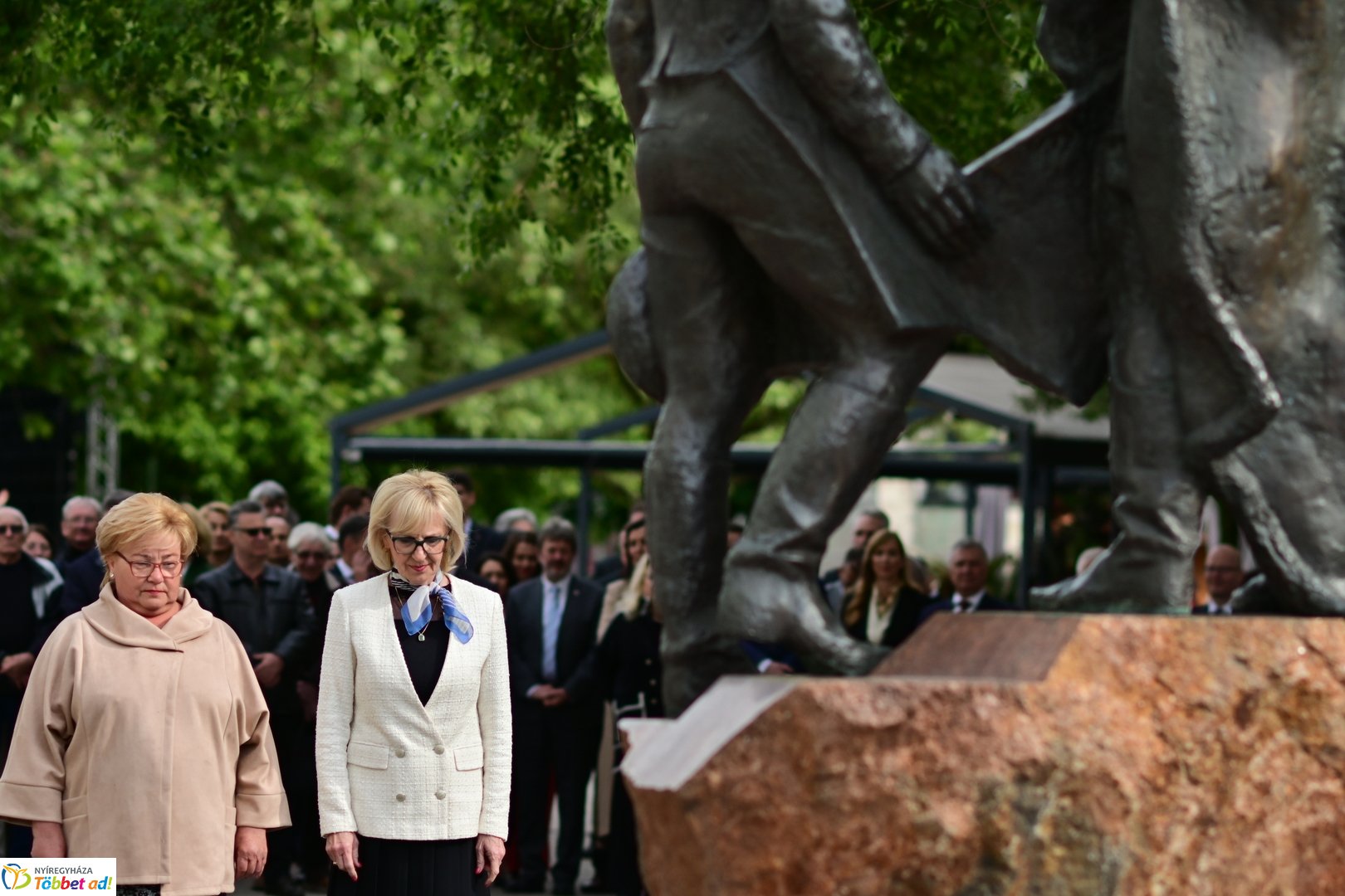 Emlékező koszorúzás a városalapítók szobránál - 2025