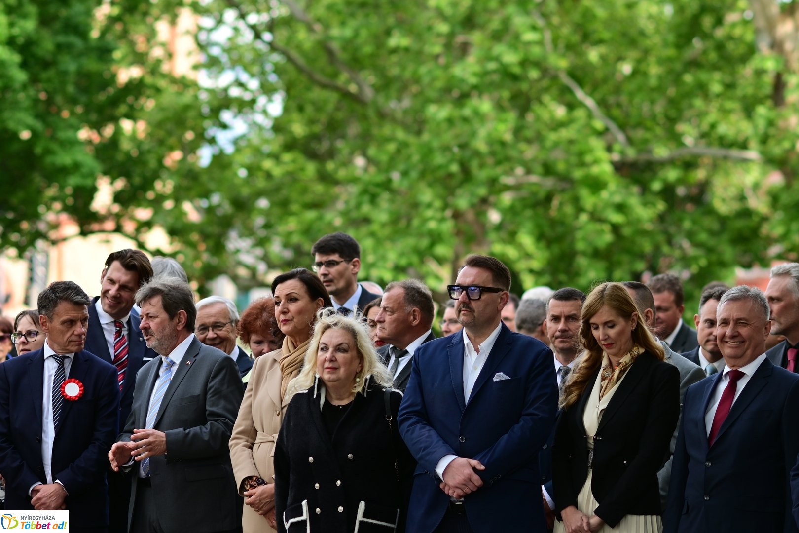 Emlékező koszorúzás a városalapítók szobránál - 2025