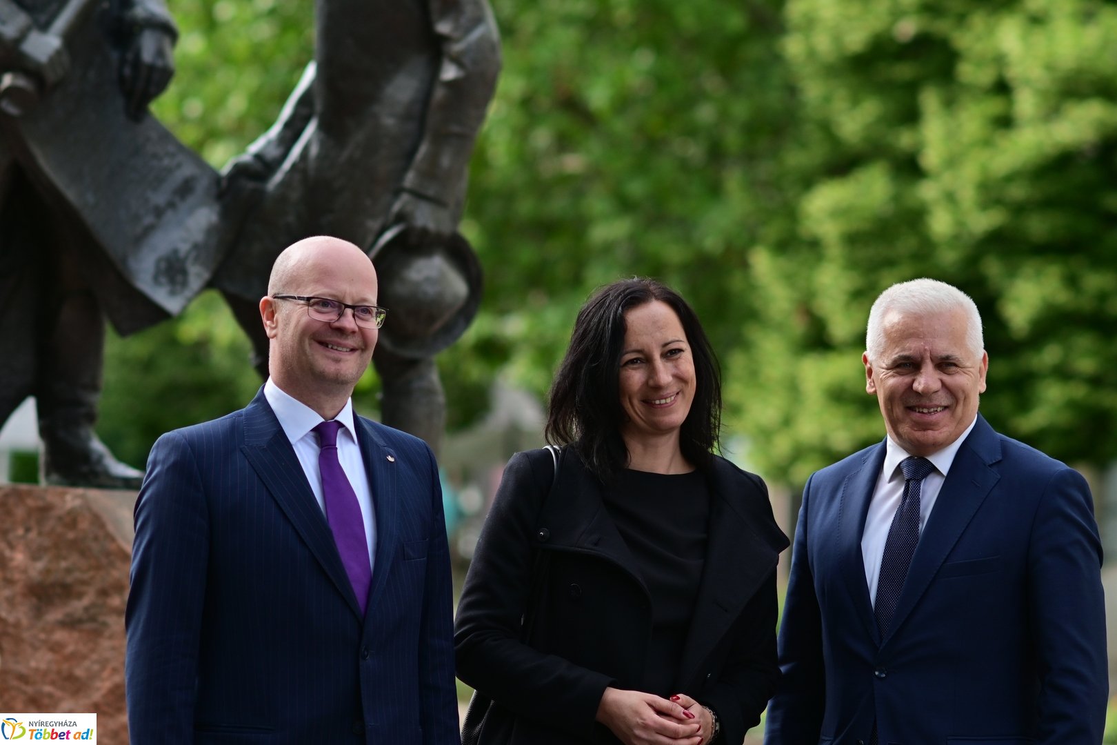 Emlékező koszorúzás a városalapítók szobránál - 2025