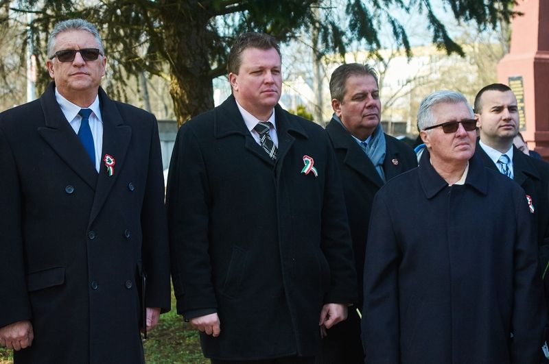 Emlékező koszorúzás az Északi temetőben