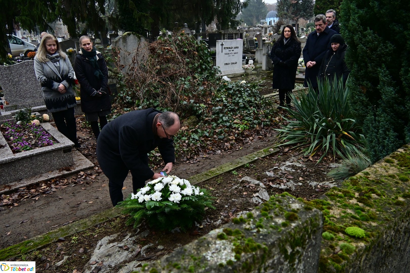 Emlékező koszorúzás Jósa András sírjánál 2025 decemberében