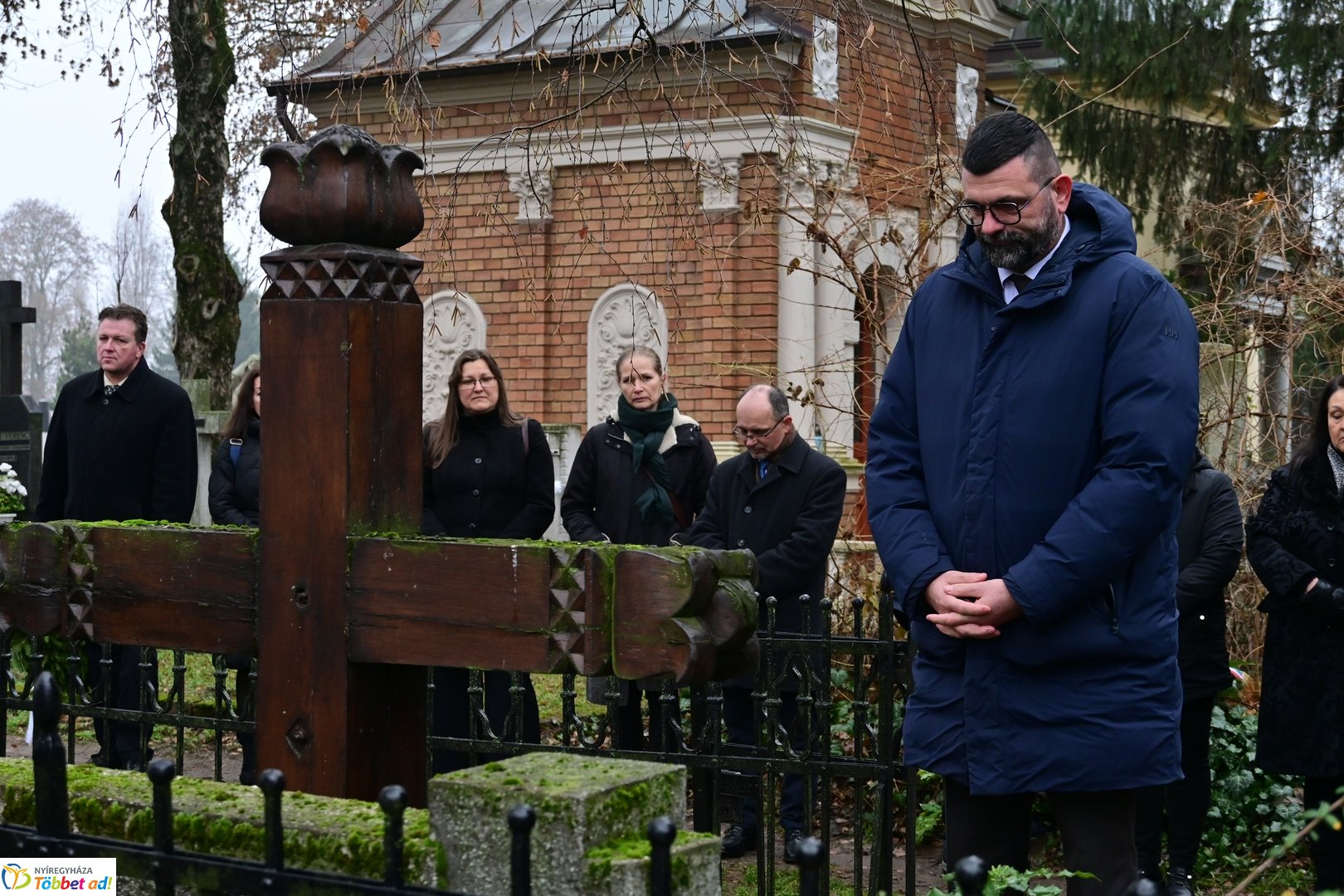 Emlékező koszorúzás Jósa András sírjánál 2025 decemberében