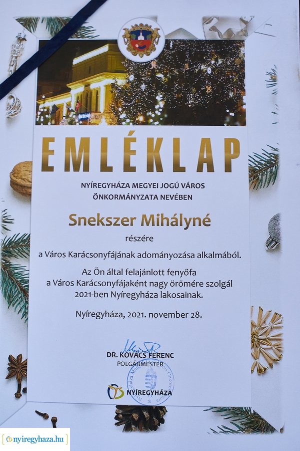 Emléklap átadás a Rövid utcán