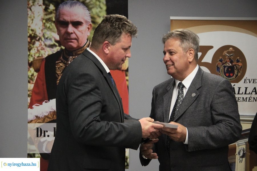 Emléklapok átadása a Kállay Házban 20230511