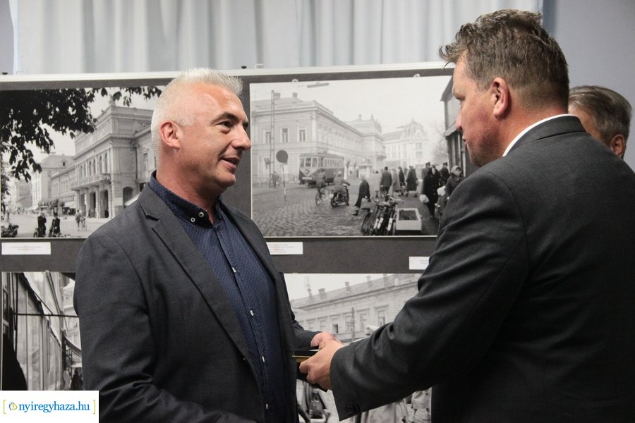 Emléklapok átadása a Kállay Házban 20230511