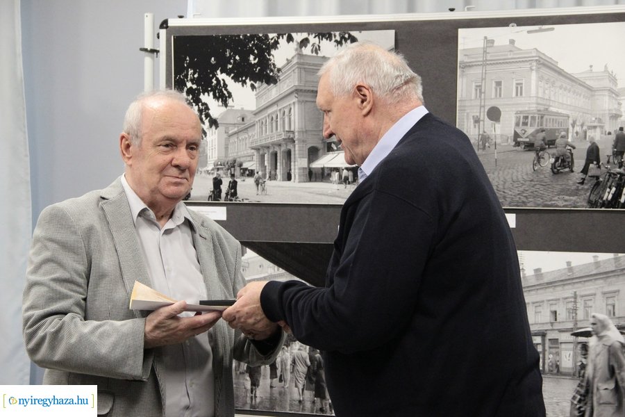 Emléklapok átadása a Kállay Házban 20230511