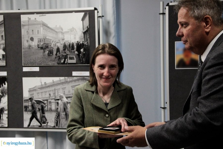 Emléklapok átadása a Kállay Házban 20230511