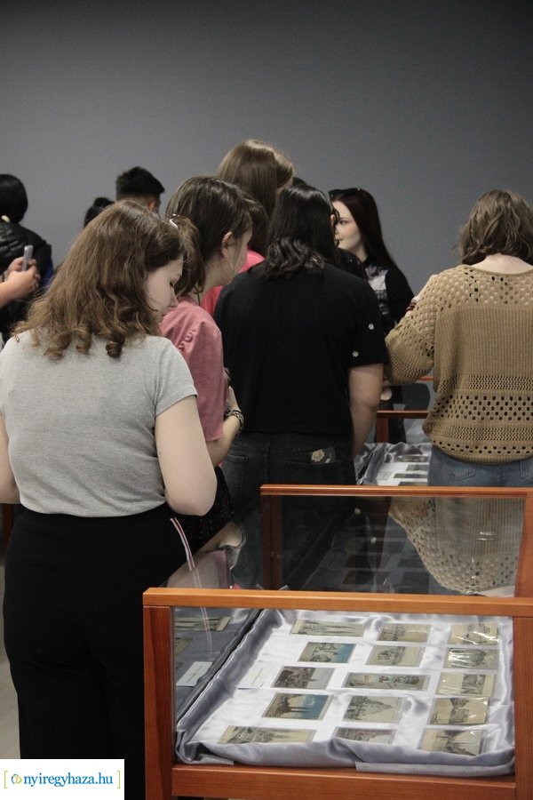 Emléklapok átadása a Kállay Házban 20230511