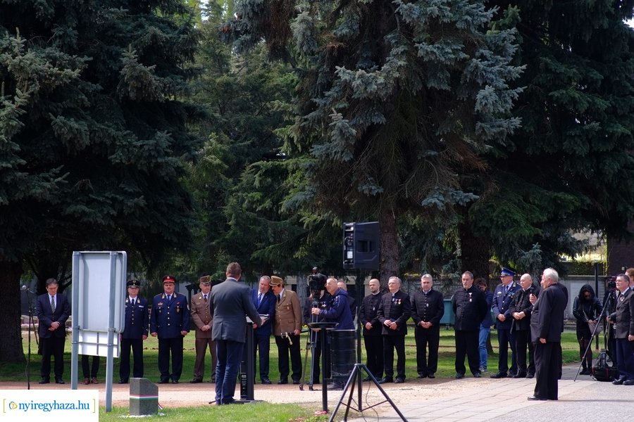 Emlékmű avató az Északi temetőben 20230421