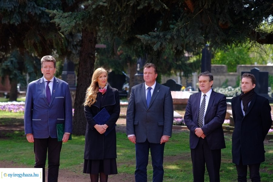 Emlékmű avató az Északi temetőben 20230421