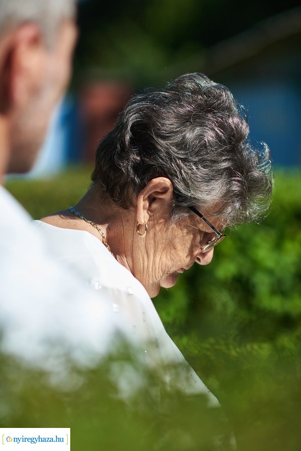 Emléktábla avatás a Posta utcai óvodában