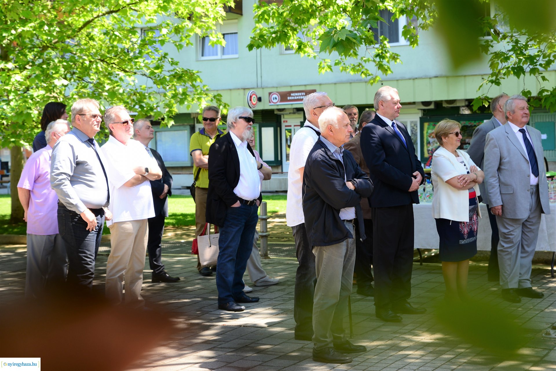 Emléktábla avatás Jósavárosban az Építők Napján