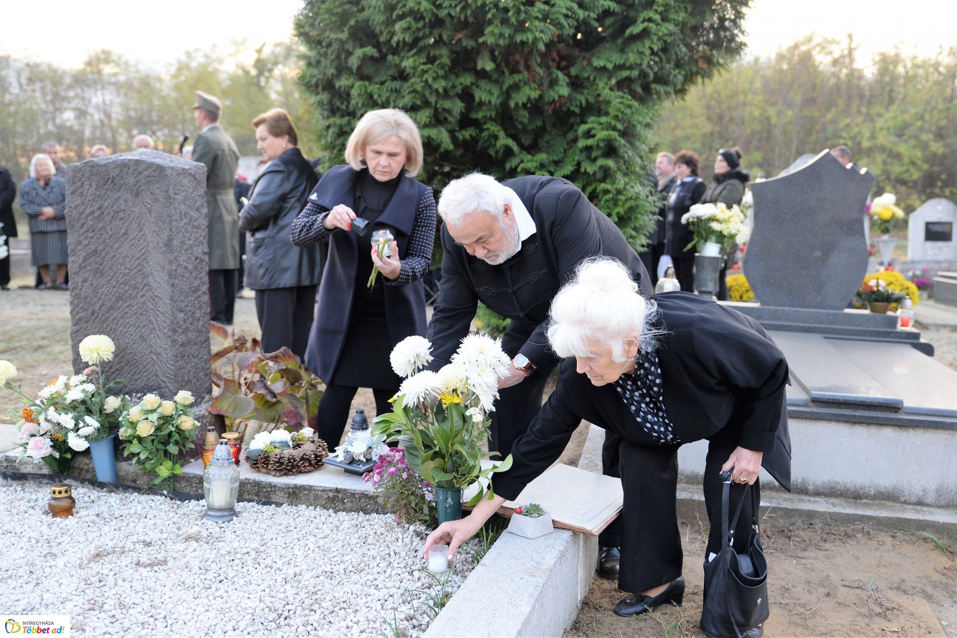 Emléktábla avatás Oroson