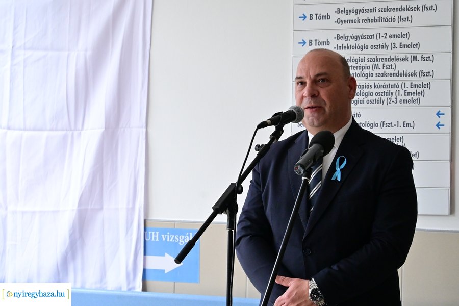 Emléktábla avató a kórházban - Dr Endreffy Ildikó