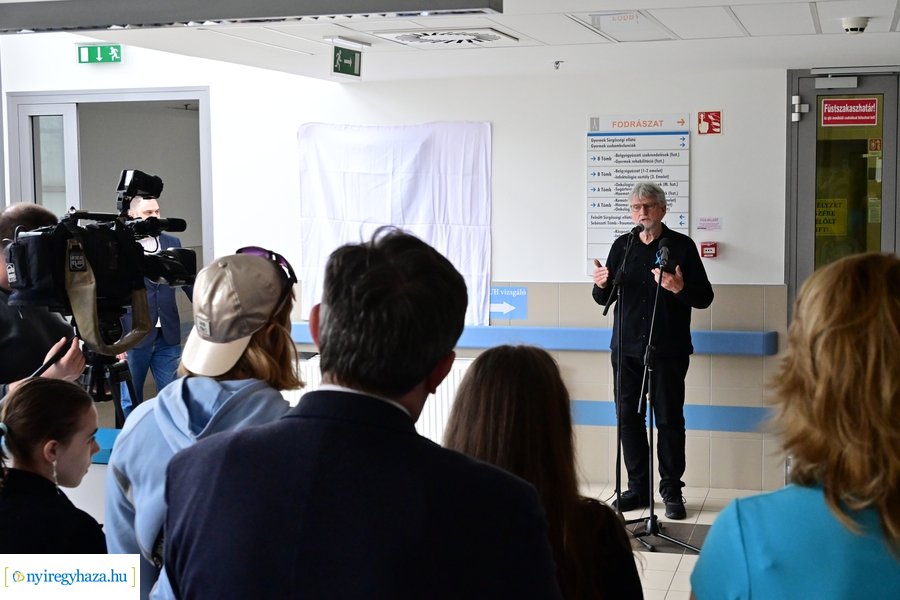 Emléktábla avató a kórházban - Dr Endreffy Ildikó