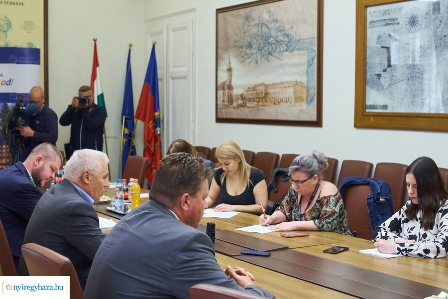 Energetikai fejlesztések, beruházások - sajtótájékoztató