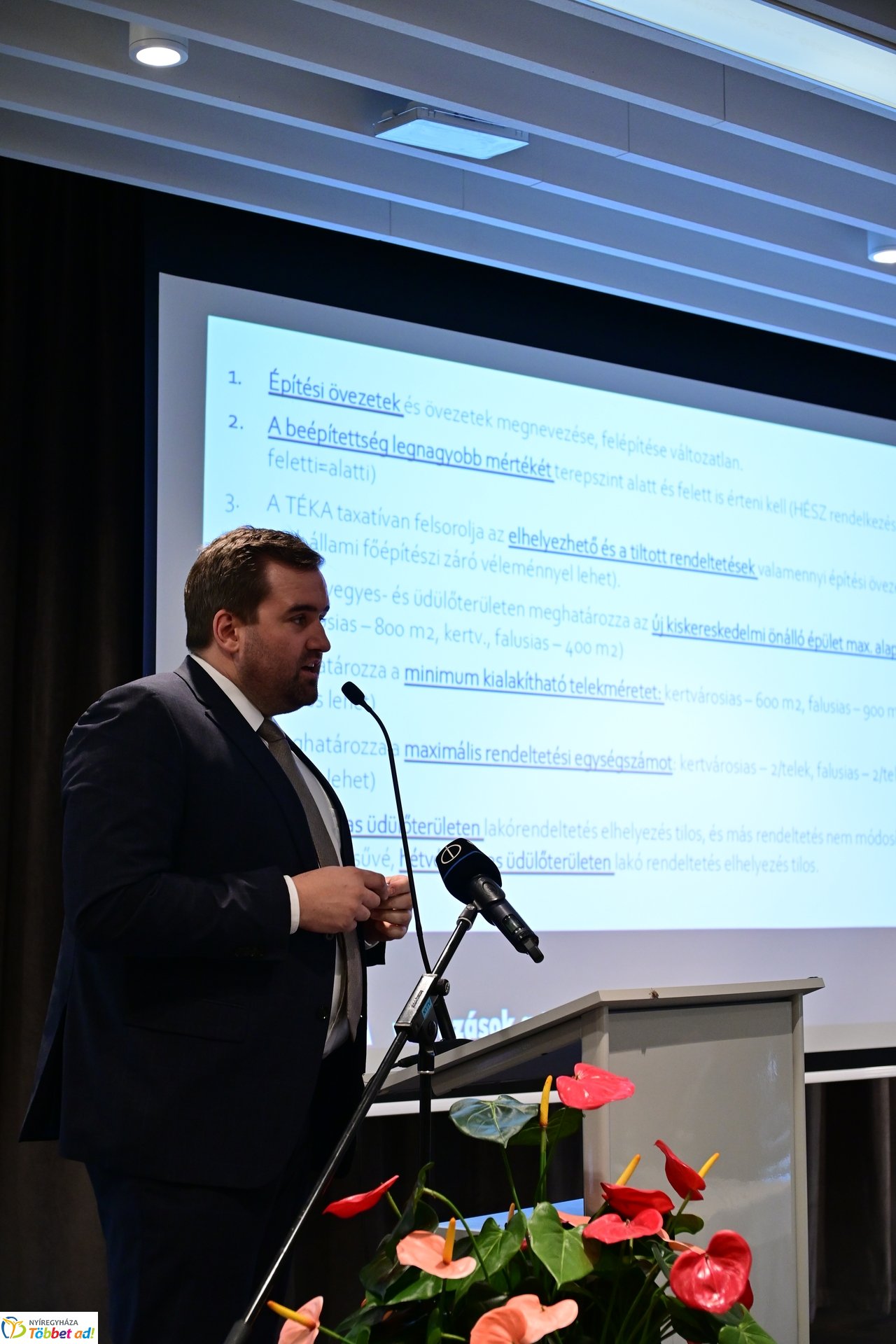 Építészeti Fórum a Hotel Pangeában