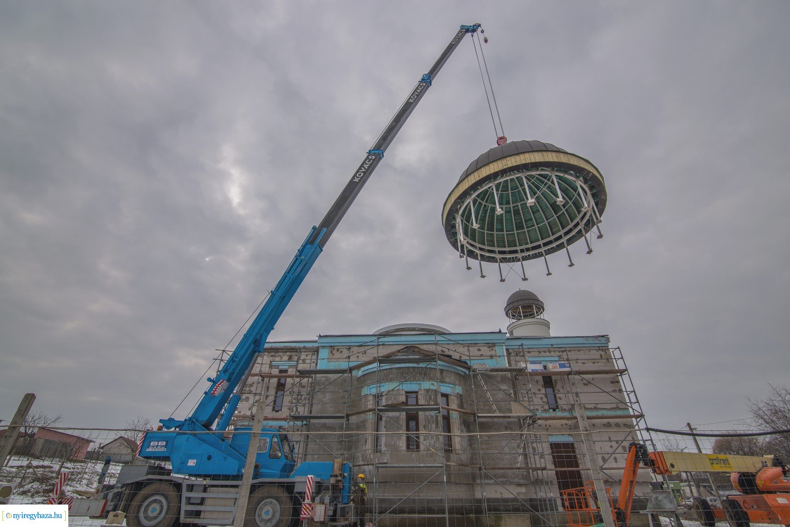 Épül a borbányai görögkatolikus templom
