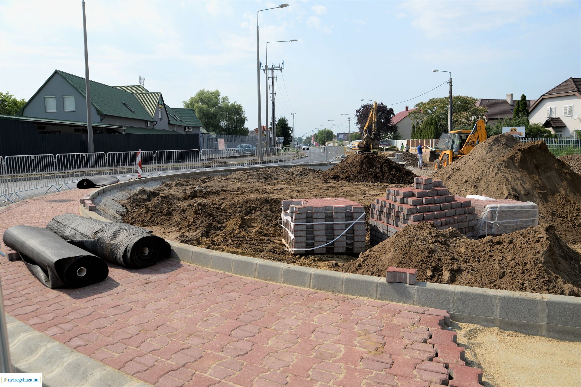 Épül a Kállói úti körforgalom