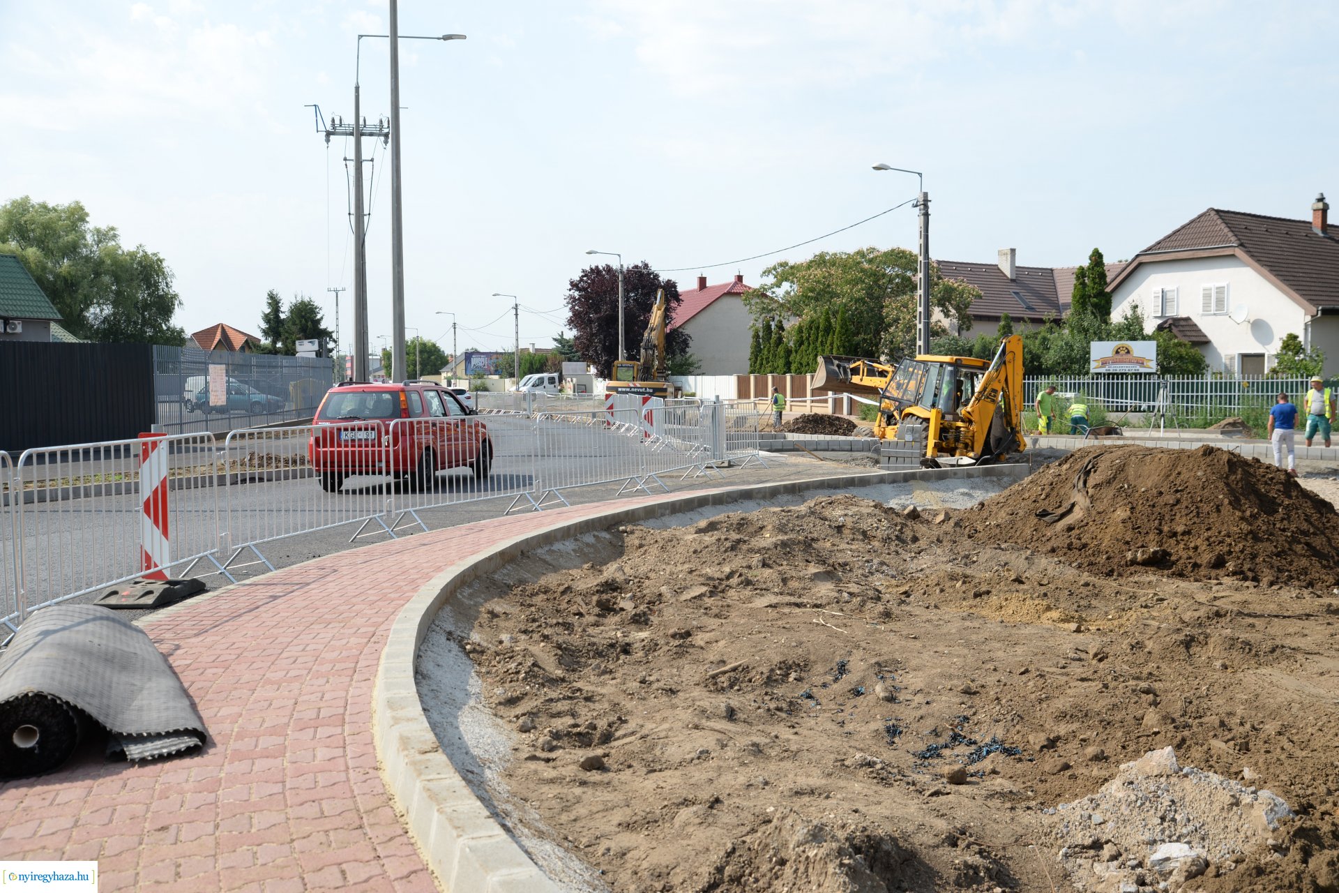 Épül a Kállói úti körforgalom