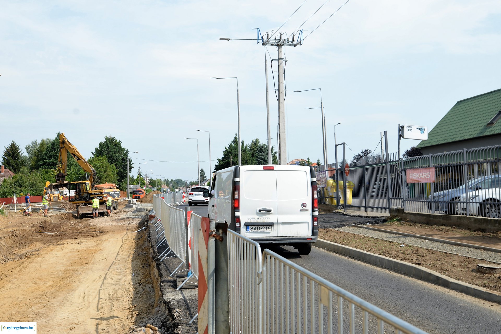 Épül a Kállói úti körforgalom