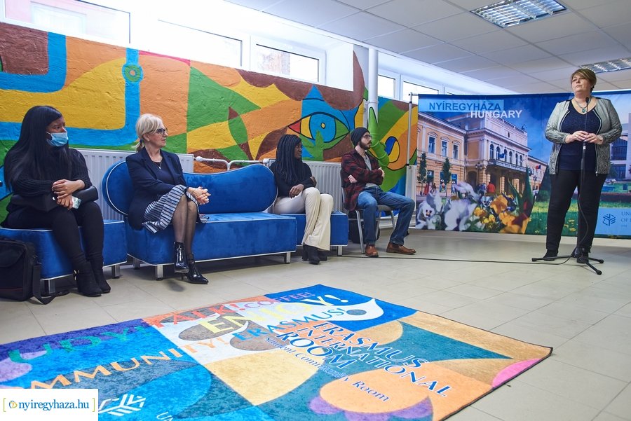 Erasmus+ International Room átadó az egyetemen