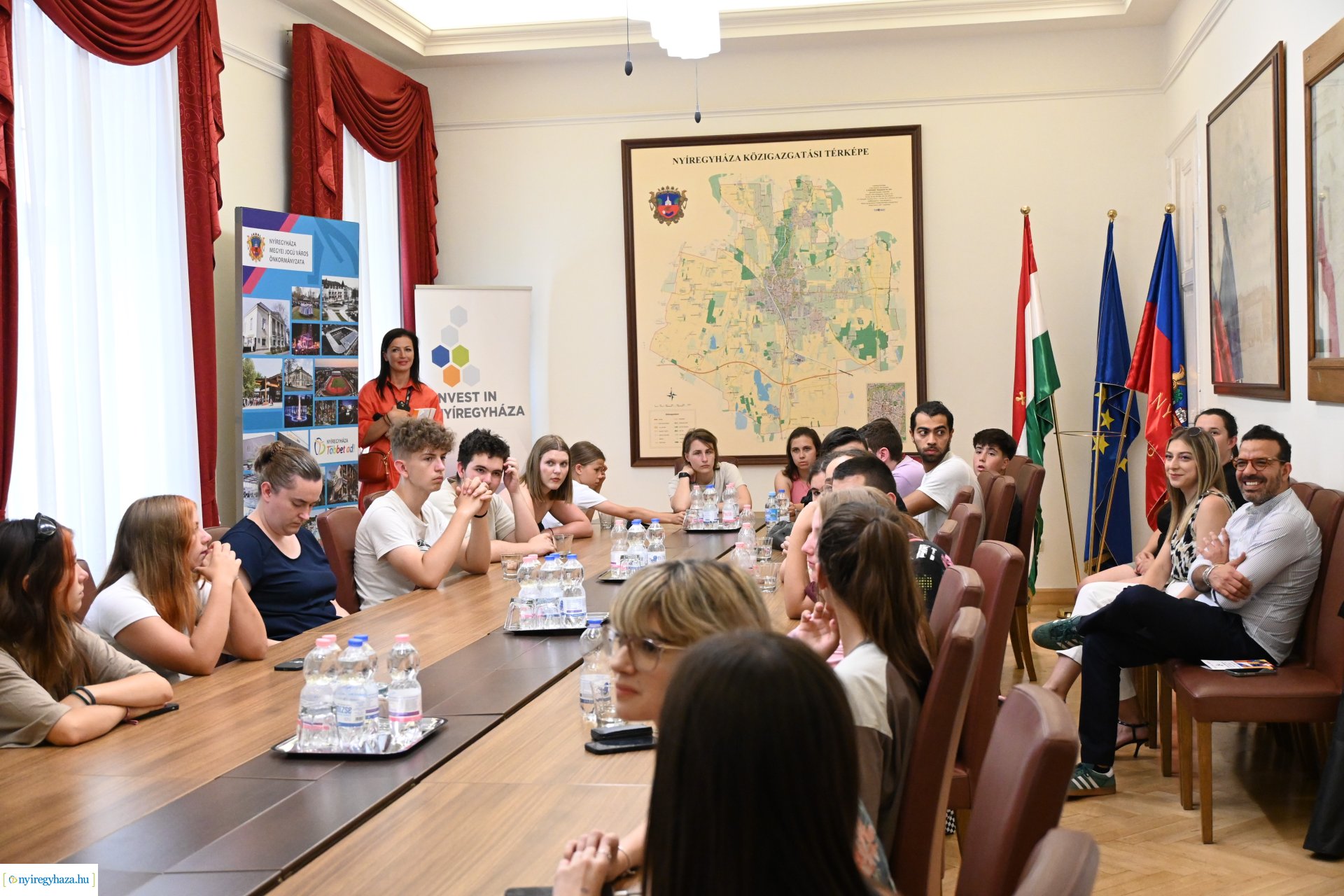 Erasmus program keretében érkeztek  diákokok a Városházára