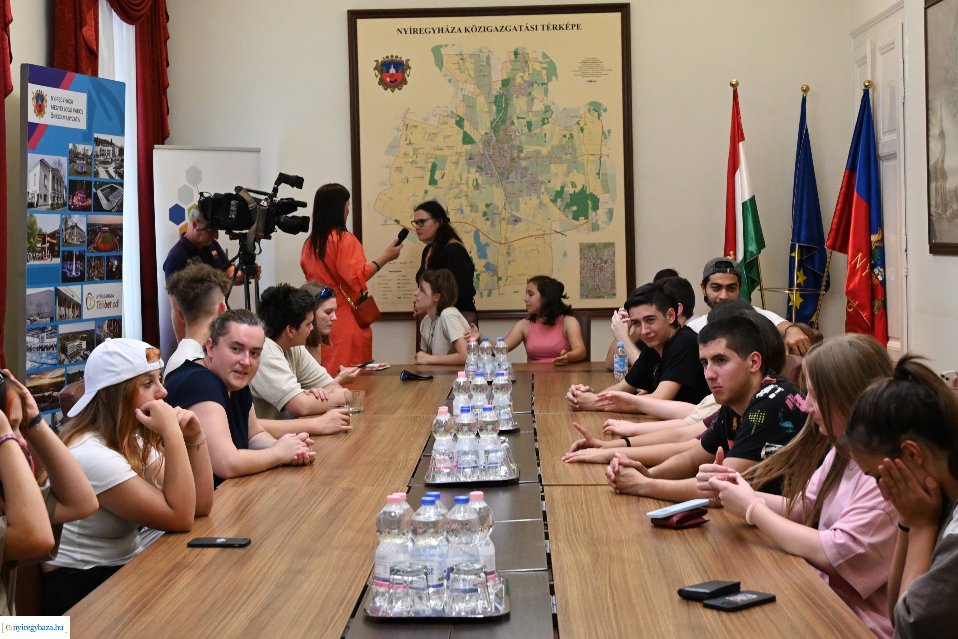 Erasmus program keretében érkeztek  diákokok a Városházára