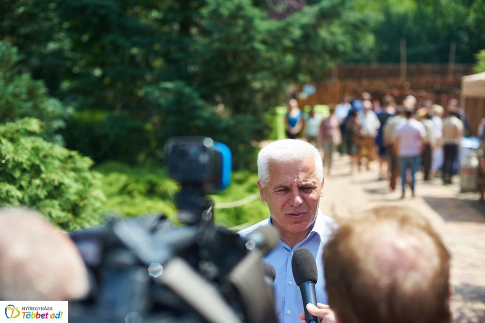 Erdei sétány átadó