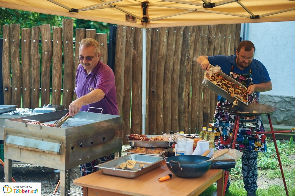 Erdei sétány átadó