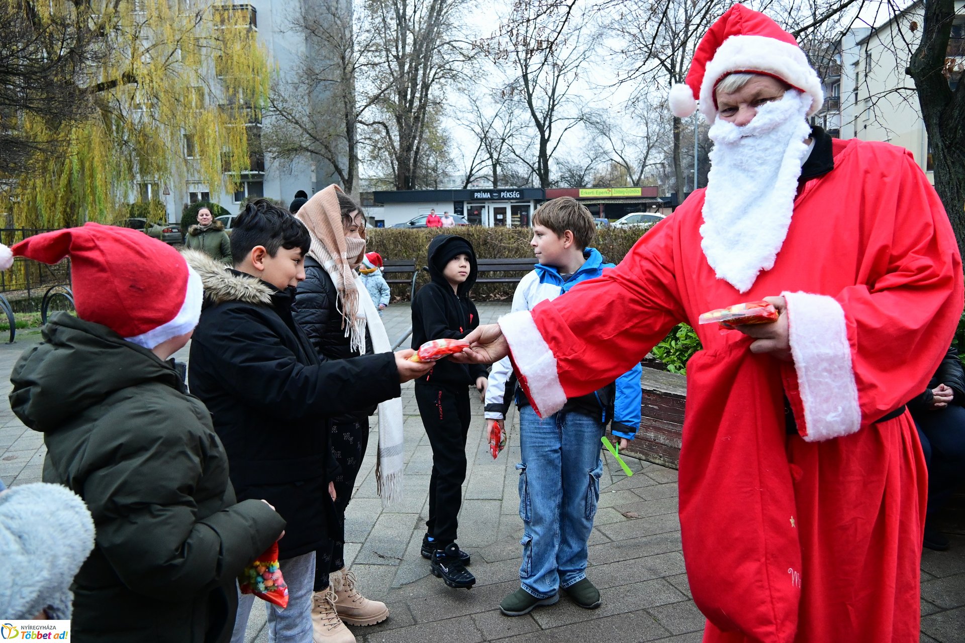 Érkertbe  érkezett a mikulás