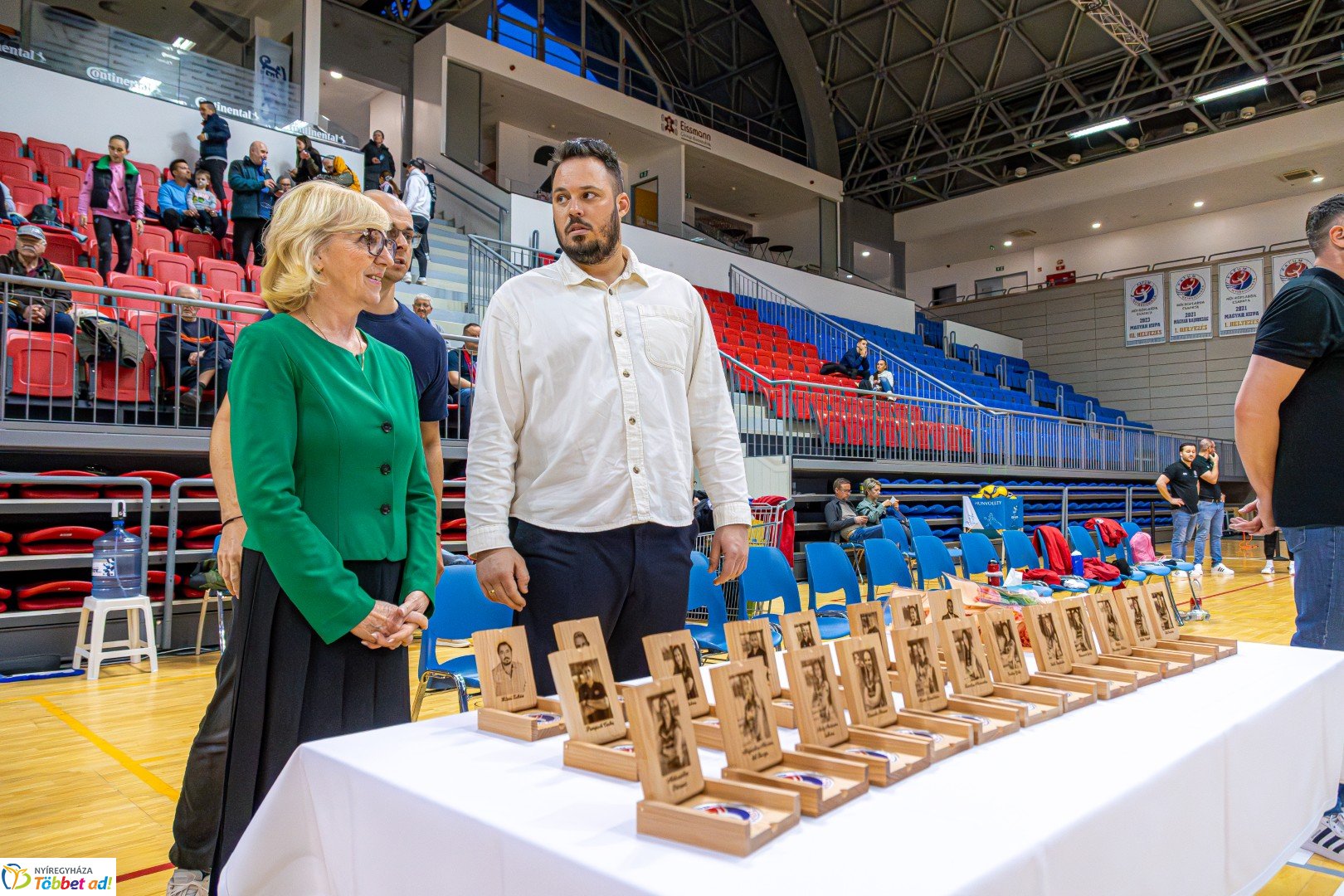 Érmes röplabdázók köszöntése