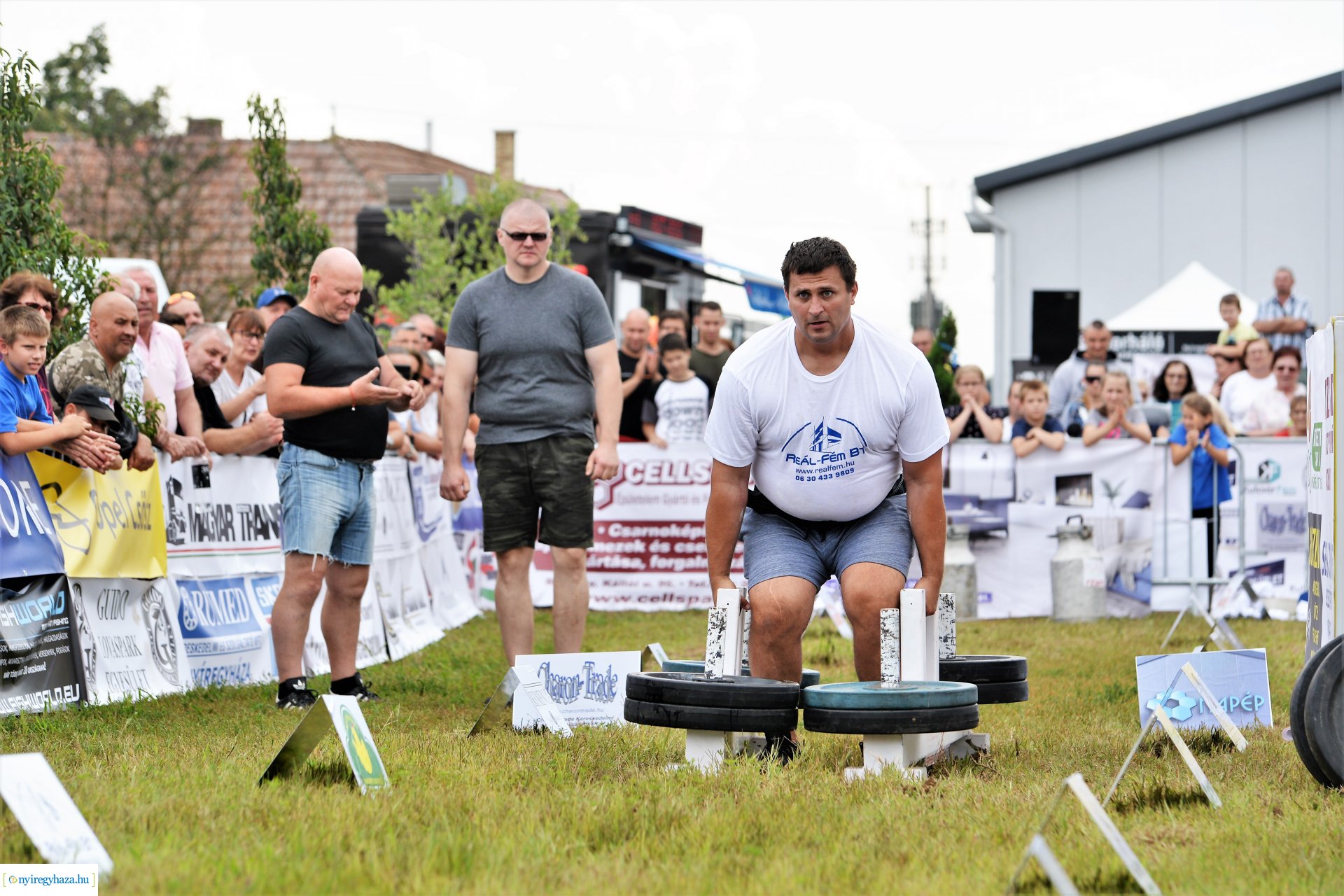 Erős emberek versenye
