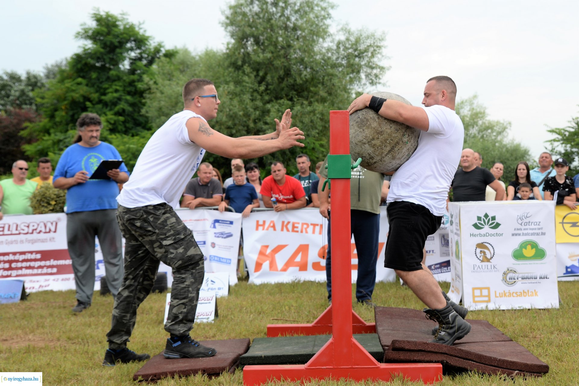 Erős emberek versenye