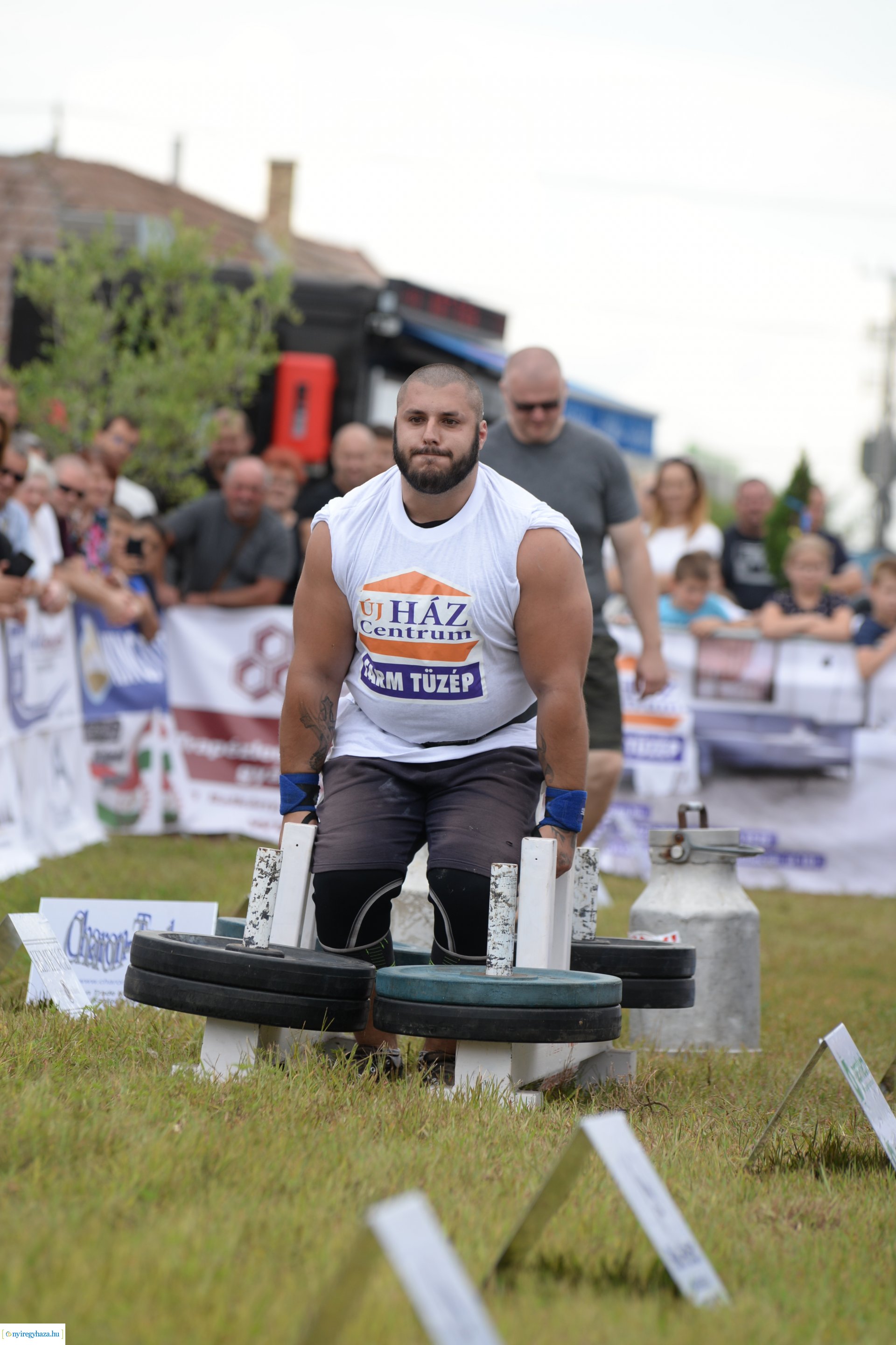 Erős emberek versenye