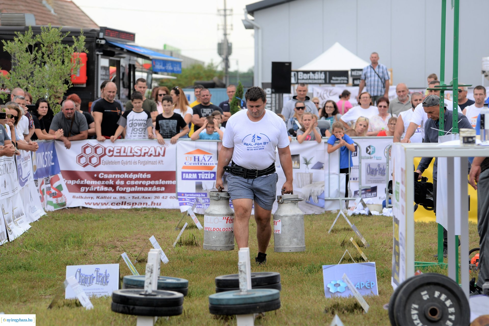Erős emberek versenye