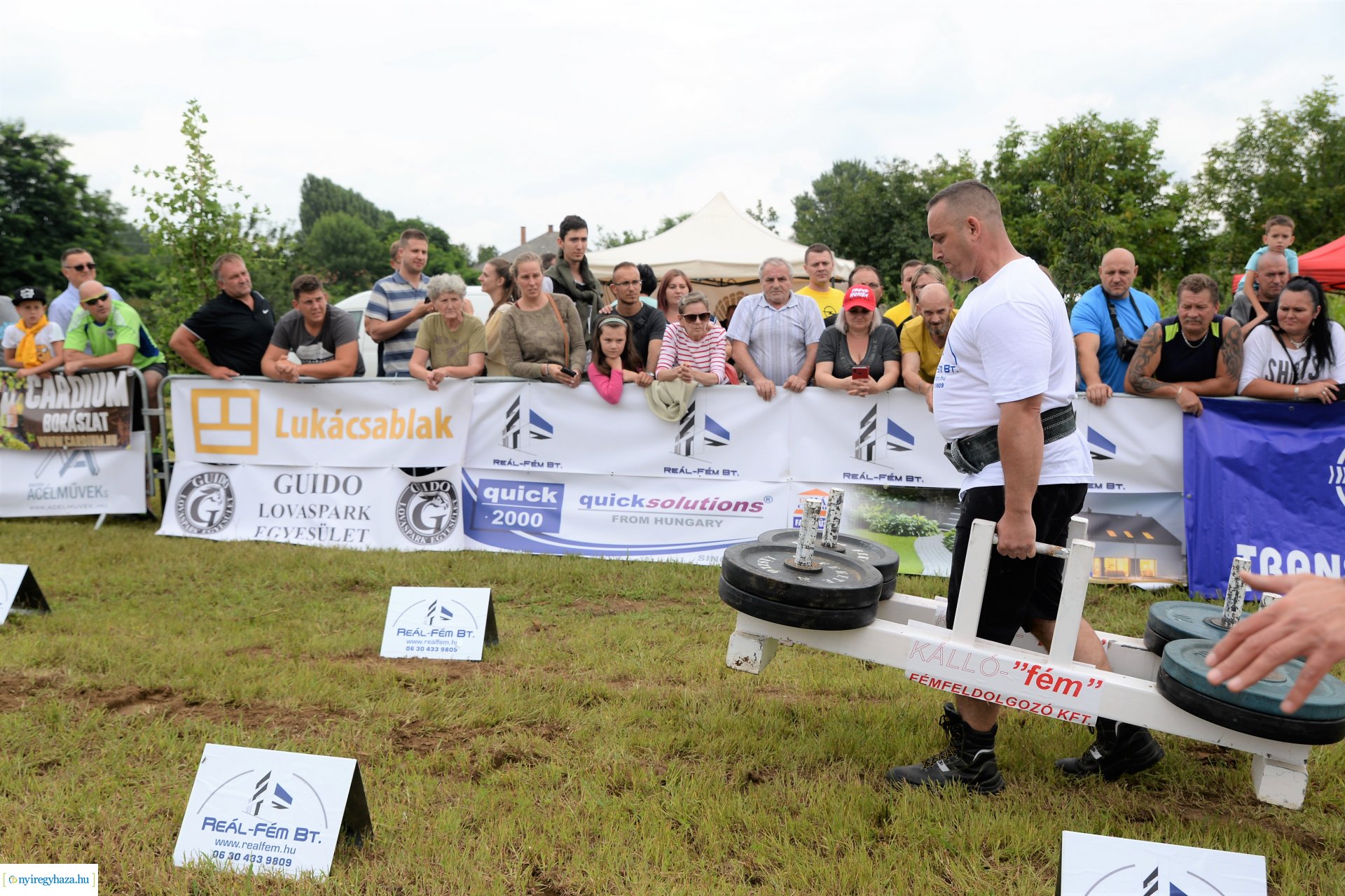 Erős emberek versenye