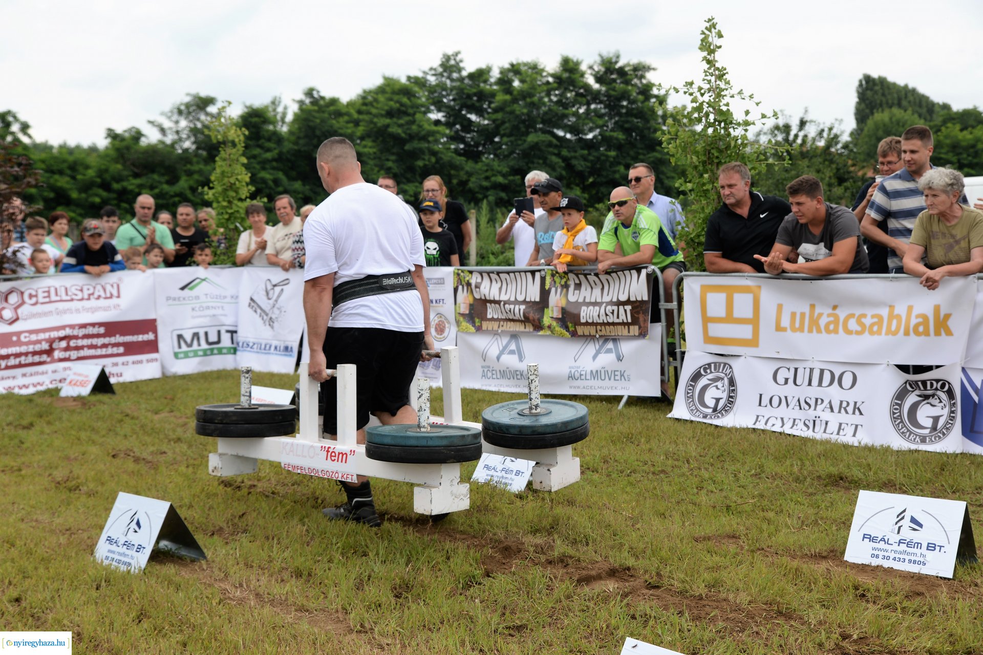 Erős emberek versenye