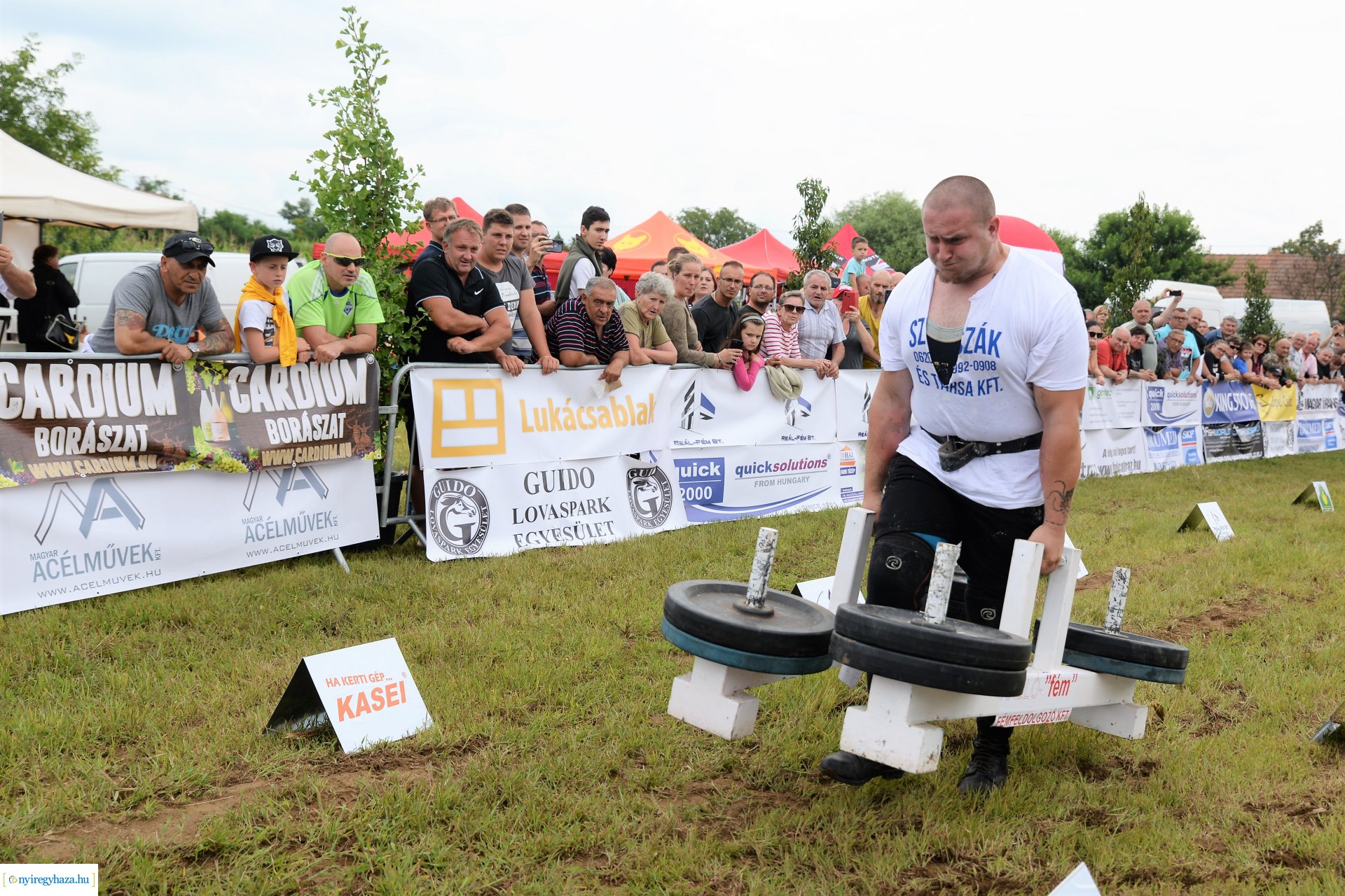 Erős emberek versenye