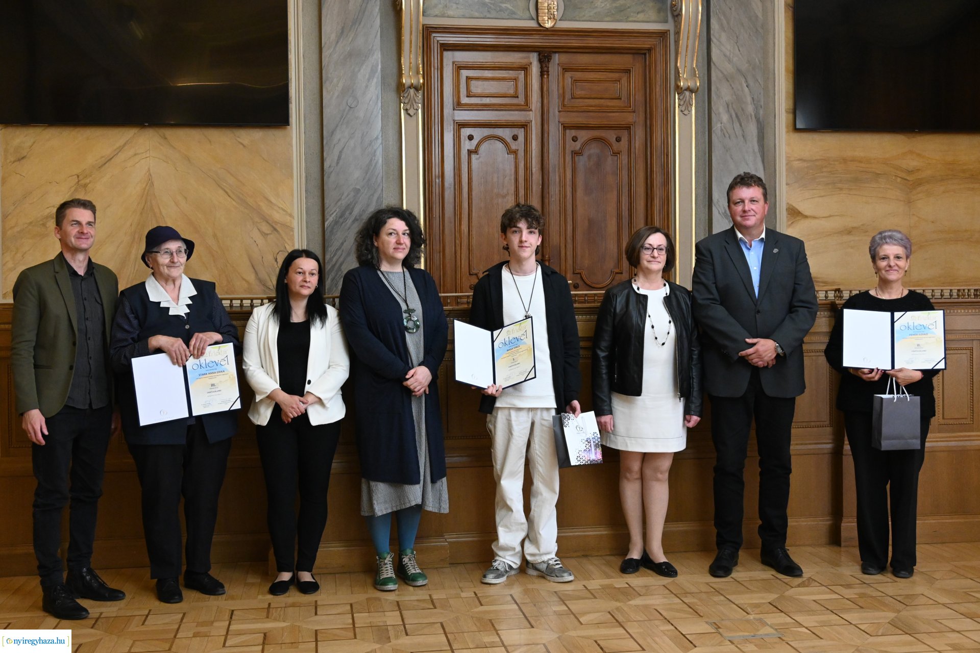 Értékes bokortanyák - fotópályázat eredményhirdetés