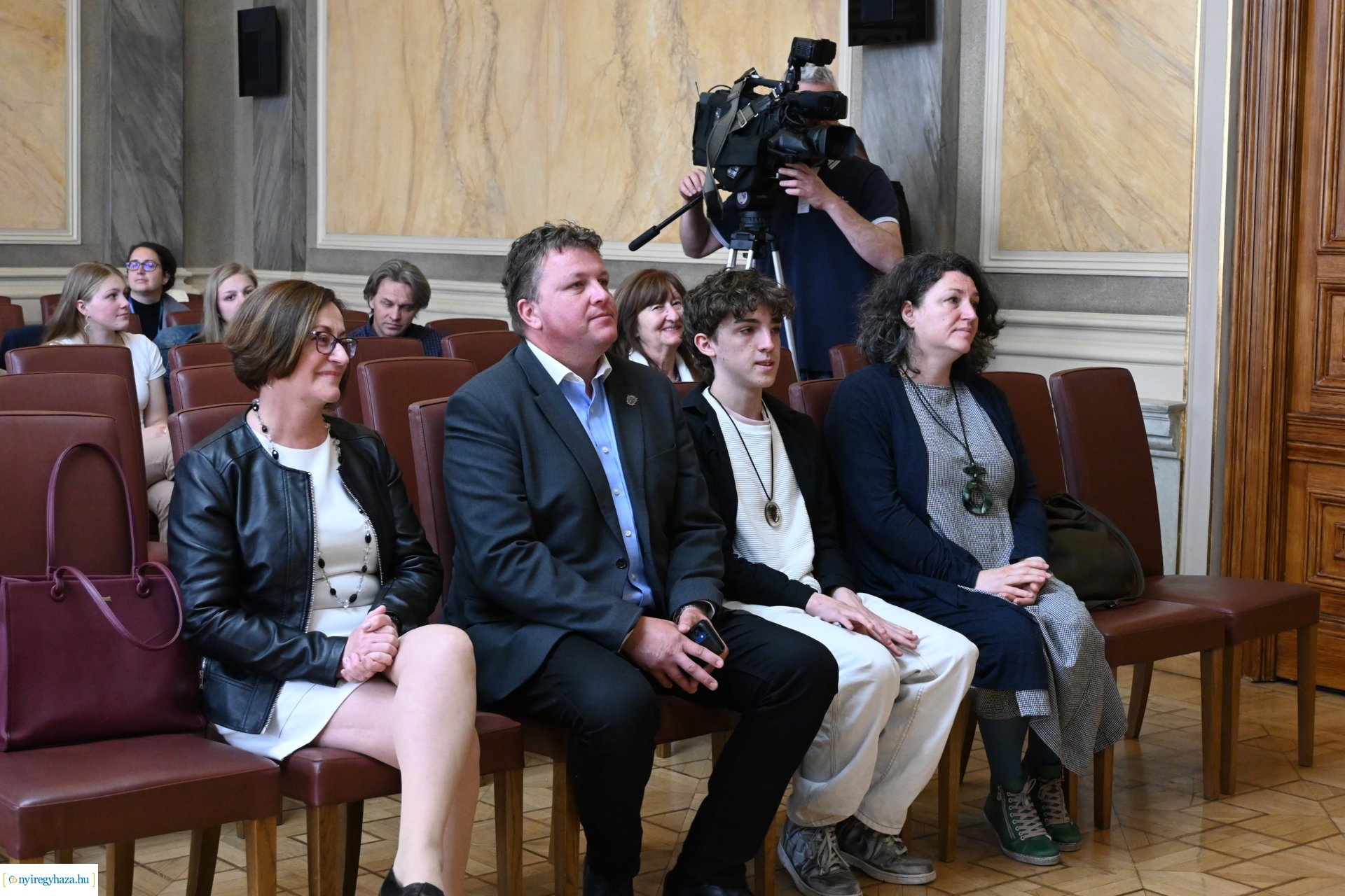 Értékes bokortanyák - fotópályázat eredményhirdetés