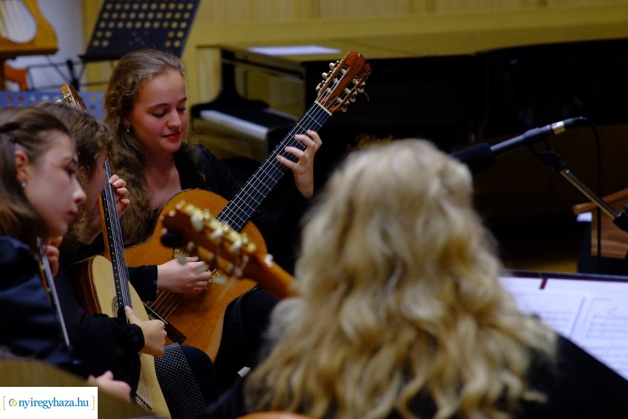 Értékes Esték - Vikár Sándor Zeneiskola