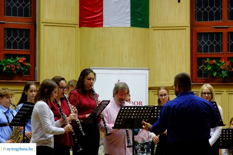 Értékes Esték - Vikár Sándor Zeneiskola