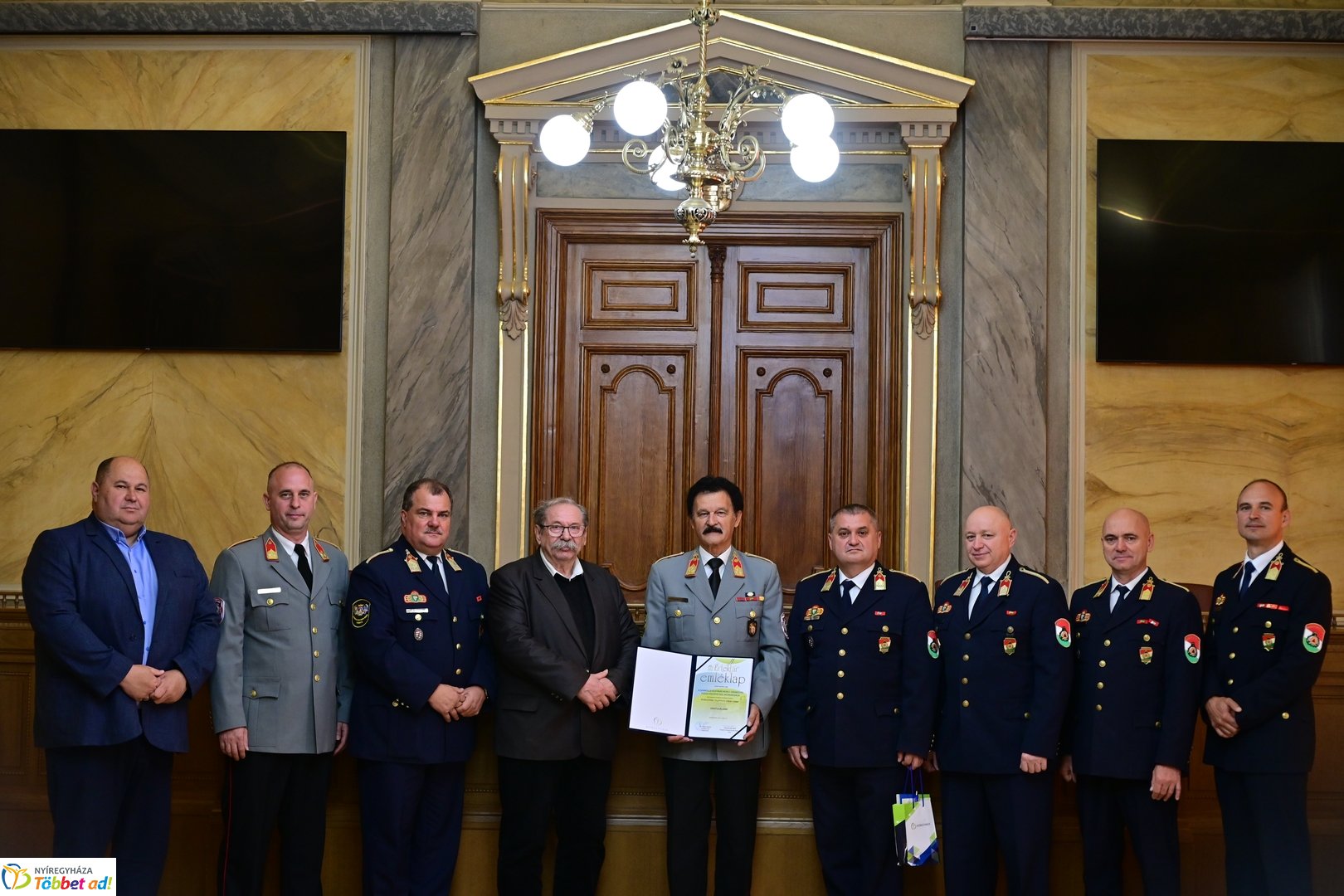 Értéktár emléklapok átadása 2025 májusában