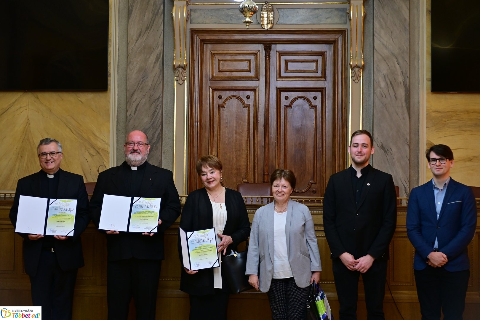 Értéktár emléklapok átadása 2025 májusában