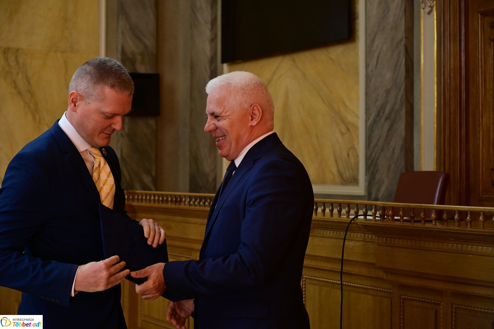 Értéktár emléklapok átadása 2025 májusában