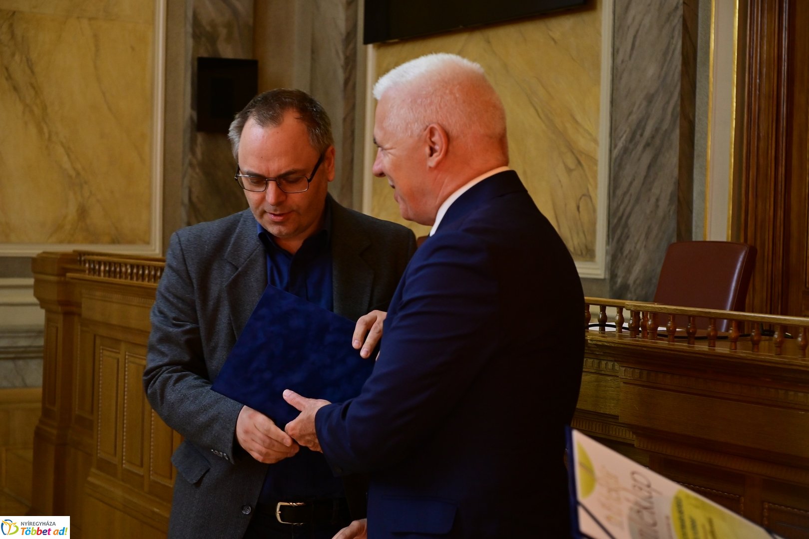 Értéktár emléklapok átadása 2025 májusában