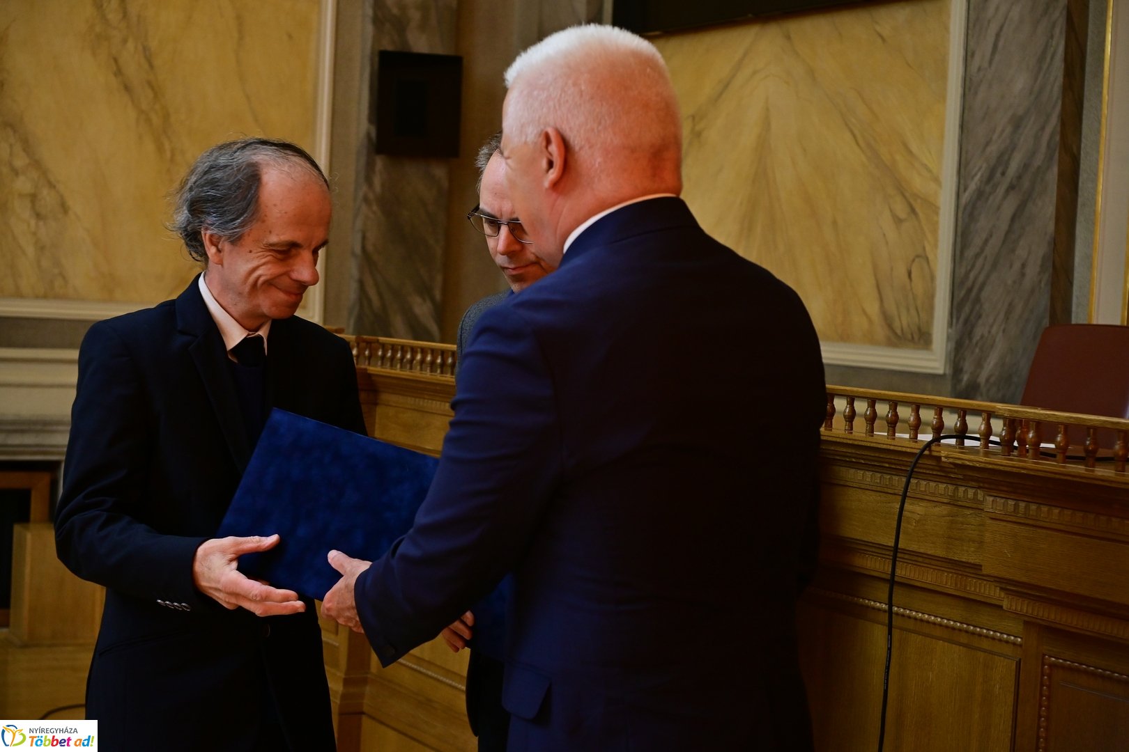 Értéktár emléklapok átadása 2025 májusában