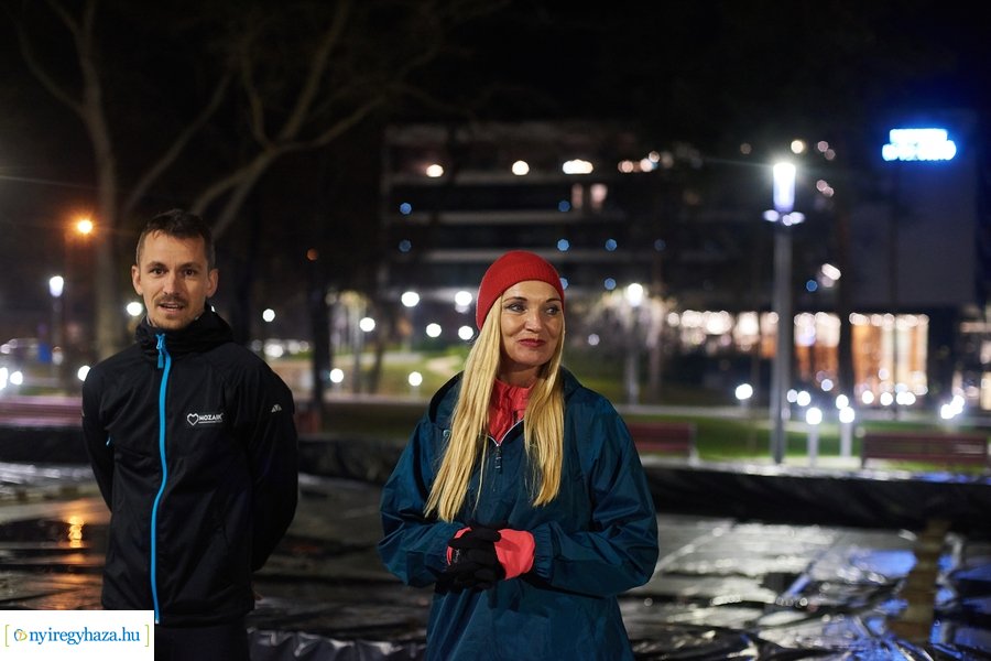 Esti futás a sóstói rekortánon