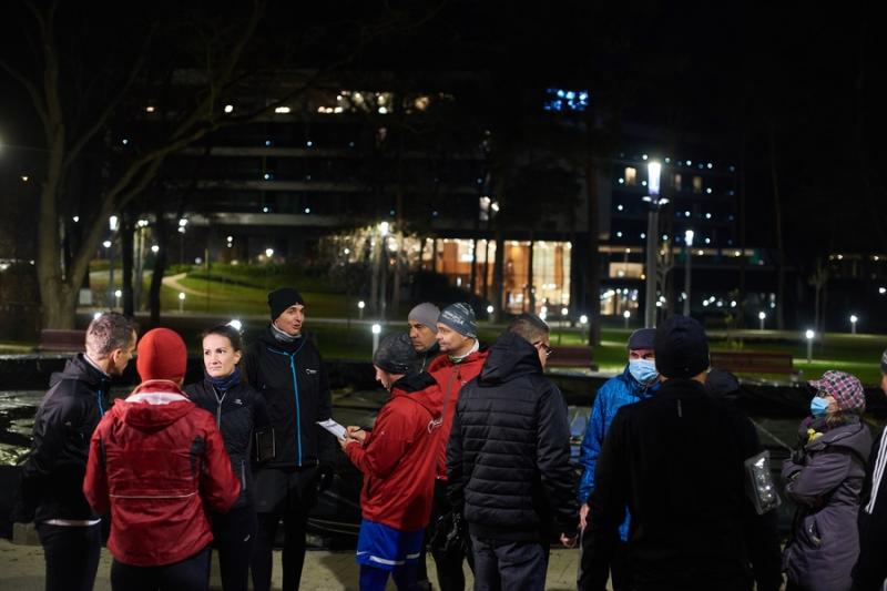 Esti futás a sóstói rekortánon